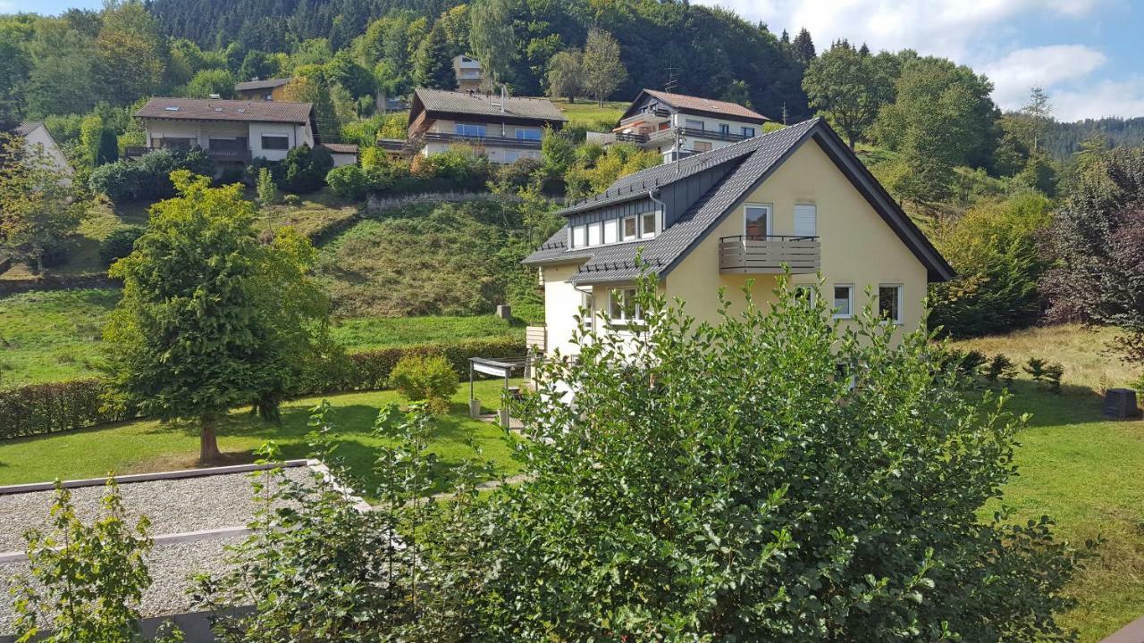 Ferienwohnung Am Kurpark Bad Wildbad Dış mekan fotoğraf