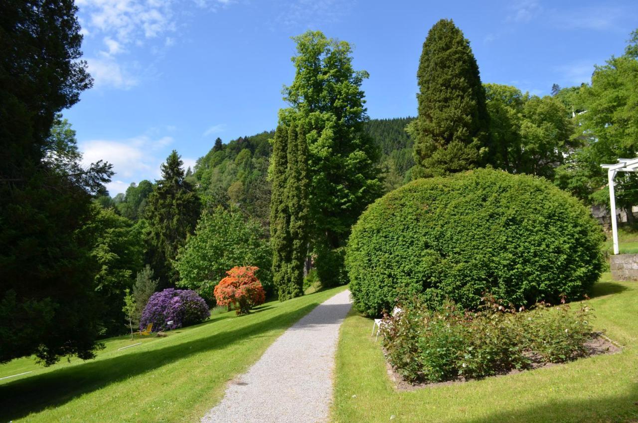 Ferienwohnung Am Kurpark Bad Wildbad Dış mekan fotoğraf